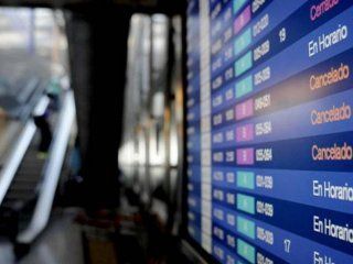 los pilotos de lan anunciaron un paro para el jueves los pilotos de lan anunciaron un paro para el jueves