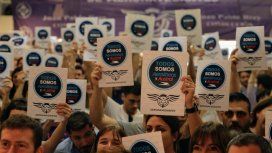 Aeronavegantes protestaban por los recortes a Aerolíneas Argentinas y Austral Aeronavegantes protestaban por los recortes a Aerolíneas Argentinas y Austral