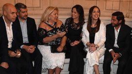 La foto de Carrió con funcionarios de Gobierno para bajar la tensión en Cambiemos La foto de Carrió con funcionarios de Gobierno para bajar la tensión en Cambiemos