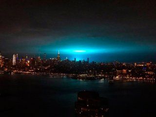 de ciencia ficcion: ¿por que el cielo de new york se tino de azul en plena noche? de ciencia ficcion: ¿por que el cielo de new york se tino de azul en plena noche?