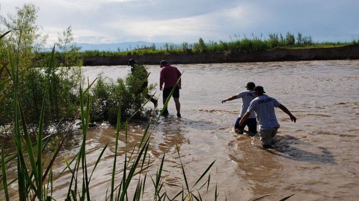 Jujuy: un hombre murió ahogado al intentar rescatar a un nene en el río Lavayén