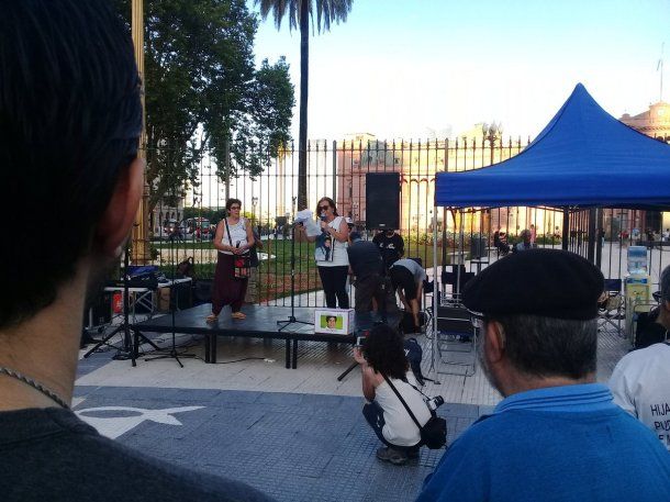 Familiares de víctimas de Cromañón en Plaza de Mayo - Crédito: @marceloramal<div><br></div>