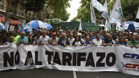 Multitudinaria marcha de antorchas: Debemos aunar esfuerzos para dar marcha atrás con estos aumentos Multitudinaria marcha de antorchas: Debemos aunar esfuerzos para dar marcha atrás con estos aumentos