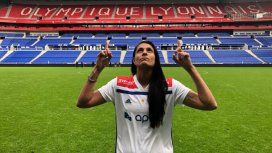 El sueño de la piba: Jaimes en su nuevo hogar (Foto: @OLfeminin) El sueño de la piba: Jaimes en su nuevo hogar (Foto: @OLfeminin)