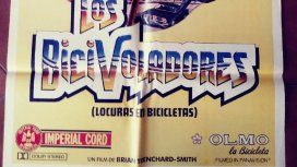 Los Bicivoladores eran auspiciados por Imperial Cord Los Bicivoladores eran auspiciados por Imperial Cord