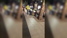 El video más duro: juntan pan viejo en la calle porque no lo pueden pagar El video más duro: juntan pan viejo en la calle porque no lo pueden pagar