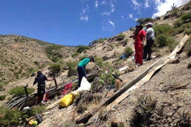Cuatro argentinos muertos en un accidente en Bolivia - Crédito: Crédito: Viral Bolivia Noticias