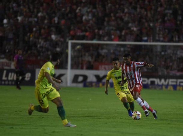 Defensa y Justicia le ganó a San Martín en Tucumán