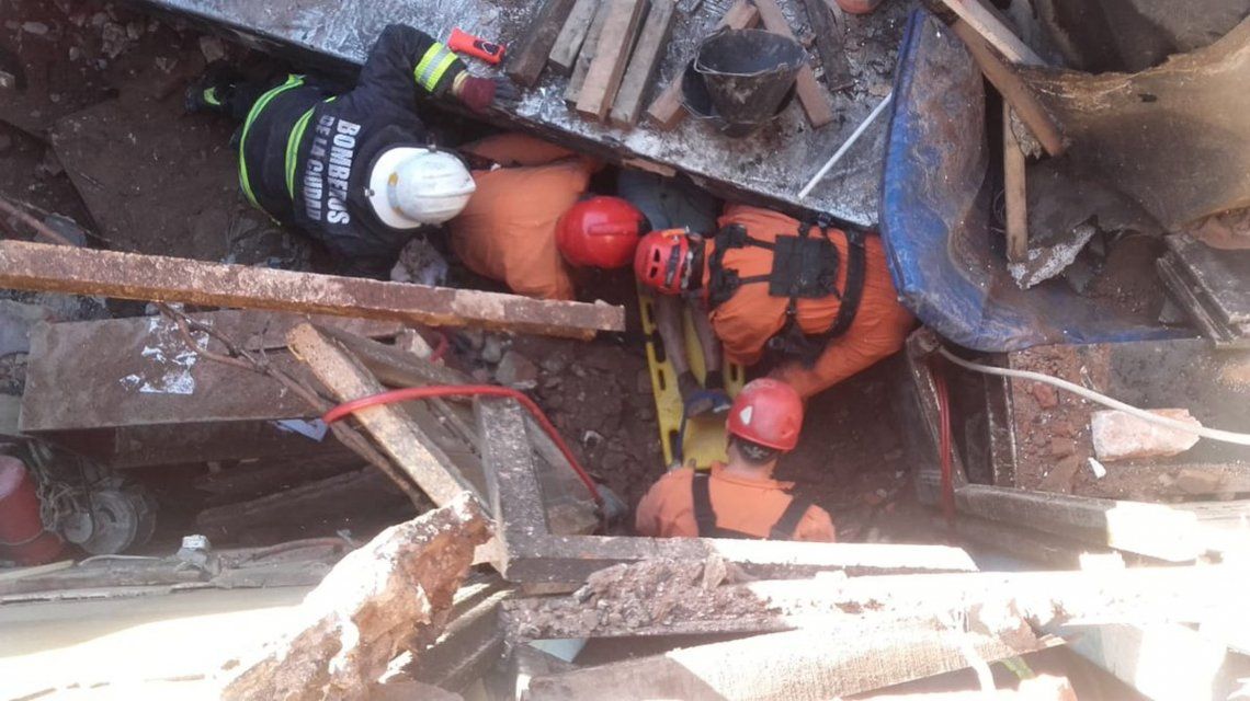 Mataderos: se derrumbó una panadería y hay al menos un herido Mataderos: se derrumbó una panadería y hay al menos un herido