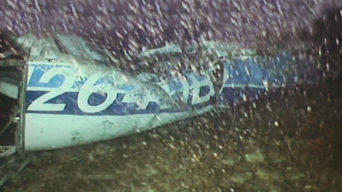 Encontraron un cuerpo entre los restos del avión de Emiliano Sala
