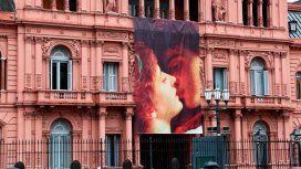 Romeo y Julieta en la Casa Rosada: polémica y la crítica al amor romántico Romeo y Julieta en la Casa Rosada: polémica y la crítica al amor romántico