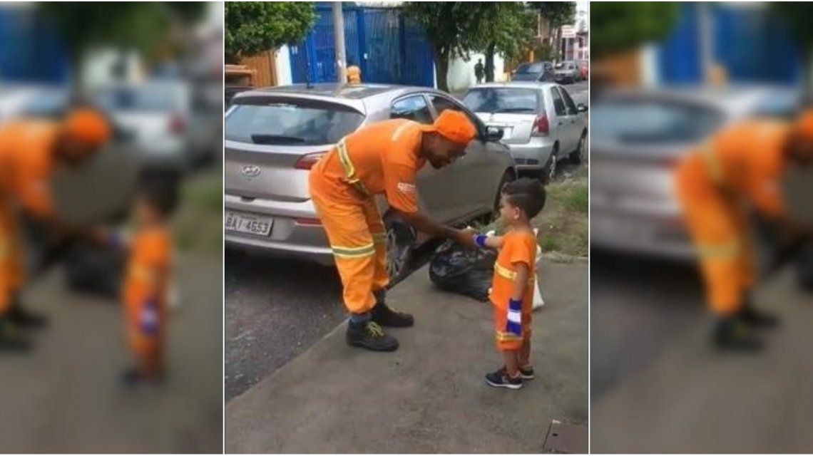 El pequeño que admira a los recolectores se volvió viral