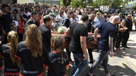 Emiliano Sala fue velado en el club de su pueblo natal Emiliano Sala fue velado en el club de su pueblo natal