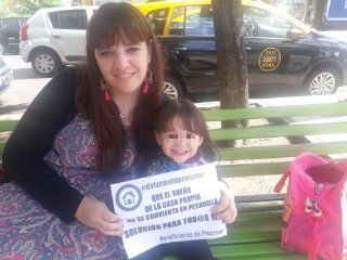 Romina Montoya y su hija Romina Montoya y su hija