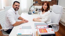 Lecturas Feministas: ¿de qué trata el libro que Cristina tiene sobre su escritorio? Lecturas Feministas: ¿de qué trata el libro que Cristina tiene sobre su escritorio?