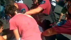 Liberaron a los periodistas detenidos durante la represión en el cuadernazo Liberaron a los periodistas detenidos durante la represión en el cuadernazo