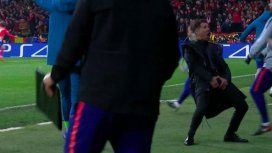 Diego Simeone celebró con un gesto a la tribuna Diego Simeone celebró con un gesto a la tribuna