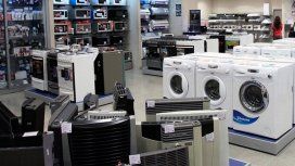 Una gran cadena de electrodomésticos comenzó a pagarle el sueldo en cuotas a sus empleados Una gran cadena de electrodomésticos comenzó a pagarle el sueldo en cuotas a sus empleados
