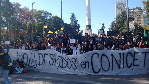 Becarios Conicet exigen recomposición salarial. Foto: Facebook. 