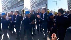 El obrero que increpó a Macri despertó una interna en el Gobierno El obrero que increpó a Macri despertó una interna en el Gobierno