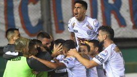 Estudiantes de Buenos Aires aplastó a Tigre Estudiantes de Buenos Aires aplastó a Tigre