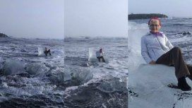 Una abuela terminó a la deriva por querer sacarse una foto en un trono de hielo Una abuela terminó a la deriva por querer sacarse una foto en un trono de hielo