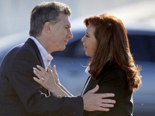 las distintas fuerzas del peronismo suman mas del 60% de los votos, el triple que macri, segun una encuesta las distintas fuerzas del peronismo suman mas del 60% de los votos, el triple que macri, segun una encuesta