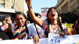 Ser mujer e inmigrante: los problemas que enfrenta la migración femenina en Argentina Ser mujer e inmigrante: los problemas que enfrenta la migración femenina en Argentina
