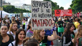 Masiva marcha a Plaza de Mayo por el Día Internacional de la Mujer Masiva marcha a Plaza de Mayo por el Día Internacional de la Mujer
