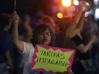 siete de cada diez usuarios de servicios creen que las tarifas son caras o impagables siete de cada diez usuarios de servicios creen que las tarifas son caras o impagables