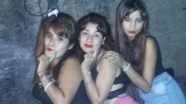 Las chicas salieron a bailar a Pilar y desaparecieron Las chicas salieron a bailar a Pilar y desaparecieron