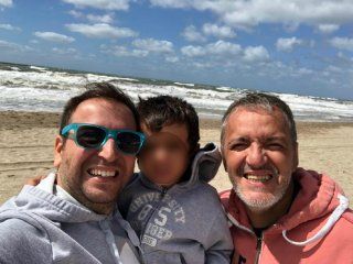 juan pablo tiene dos papas: la lucha de una pareja que debe llegar a la corte suprema juan pablo tiene dos papas: la lucha de una pareja que debe llegar a la corte suprema