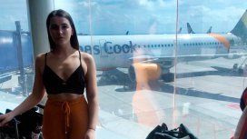 La amenazaron con bajarla del avión porque su vestimenta era provocativa La amenazaron con bajarla del avión porque su vestimenta era provocativa