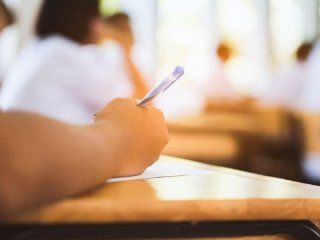 ordenan a una escuela a inscribir a un alumno trans al que le habia negado la vacante ordenan a una escuela a inscribir a un alumno trans al que le habia negado la vacante