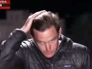 video: un cronista fue sorprendido al aire mientras se arreglaba el pelo con su propia saliva video: un cronista fue sorprendido al aire mientras se arreglaba el pelo con su propia saliva