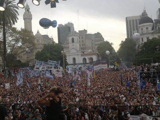 domingo de cortes y marchas a plaza de mayo por el dia de la memoria domingo de cortes y marchas a plaza de mayo por el dia de la memoria
