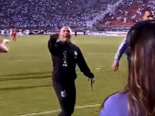 el minuto de furia de sampaoli: insulto e invito a pelear al entrenador rival el minuto de furia de sampaoli: insulto e invito a pelear al entrenador rival