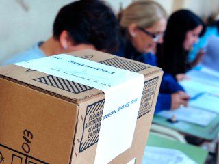 por miedo a la unidad del pj, el gobierno oficializo la prohibicion de las listas colectoras por miedo a la unidad del pj, el gobierno oficializo la prohibicion de las listas colectoras