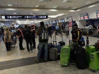 hay demoras y cancelaciones en aeroparque por una protesta del personal tecnico hay demoras y cancelaciones en aeroparque por una protesta del personal tecnico