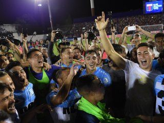 racing sufrio hasta el final con tigre y es el nuevo campeon de la superliga racing sufrio hasta el final con tigre y es el nuevo campeon de la superliga