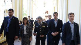 Patricia Bullrich, junto al jefe de la Policía Federal y el jefe de Gabinete Patricia Bullrich, junto al jefe de la Policía Federal y el jefe de Gabinete