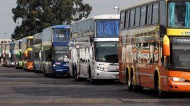 Empresas de transporte de larga distancia podrían reducir las frecuencias por el aumento de la nafta Empresas de transporte de larga distancia podrían reducir las frecuencias por el aumento de la nafta
