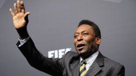 Pelé está estable y sigue en observación en un hospital de San Pablo Pelé está estable y sigue en observación en un hospital de San Pablo