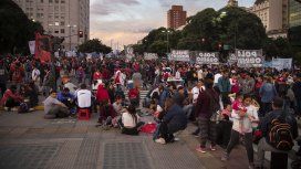 Organizaciones acampan frente al Ministerio de Desarrollo Social Organizaciones acampan frente al Ministerio de Desarrollo Social