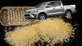 El kilo de queso rallado cuesta más que el de una lujosa 4x4 El kilo de queso rallado cuesta más que el de una lujosa 4x4