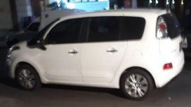 En ese auto se llevaron a la nena de 5 años En ese auto se llevaron a la nena de 5 años