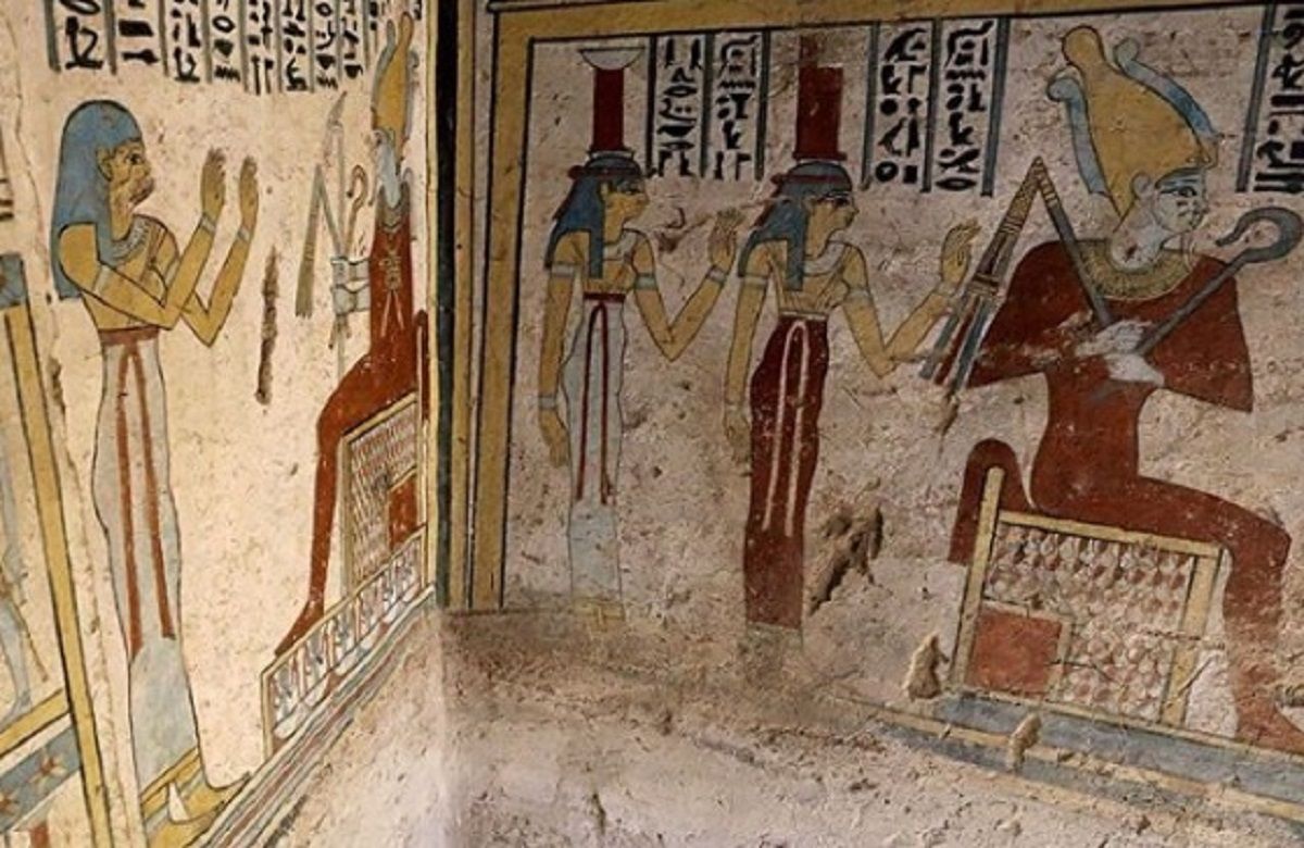 Descubren una pequeña tumba de un noble egipcio con increíbles tesoros