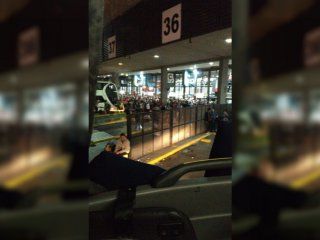 por una protesta en la villa 31, no permiten la salida de los micros de retiro por una protesta en la villa 31, no permiten la salida de los micros de retiro