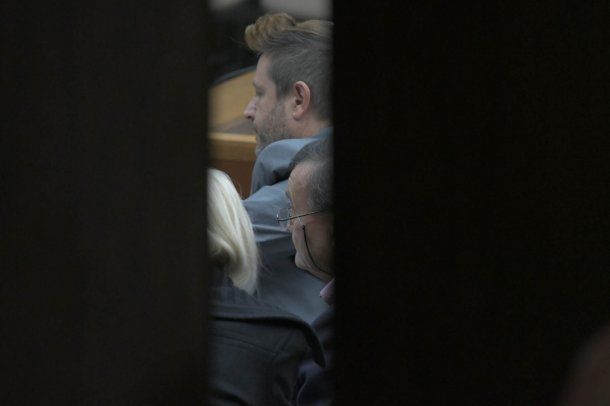 Los testigos de la segunda jornada de juicio complicaron al médico