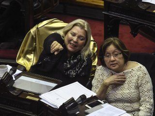 elisa carrio: hay que revistar los juicios injustos contra los militares elisa carrio: hay que revistar los juicios injustos contra los militares